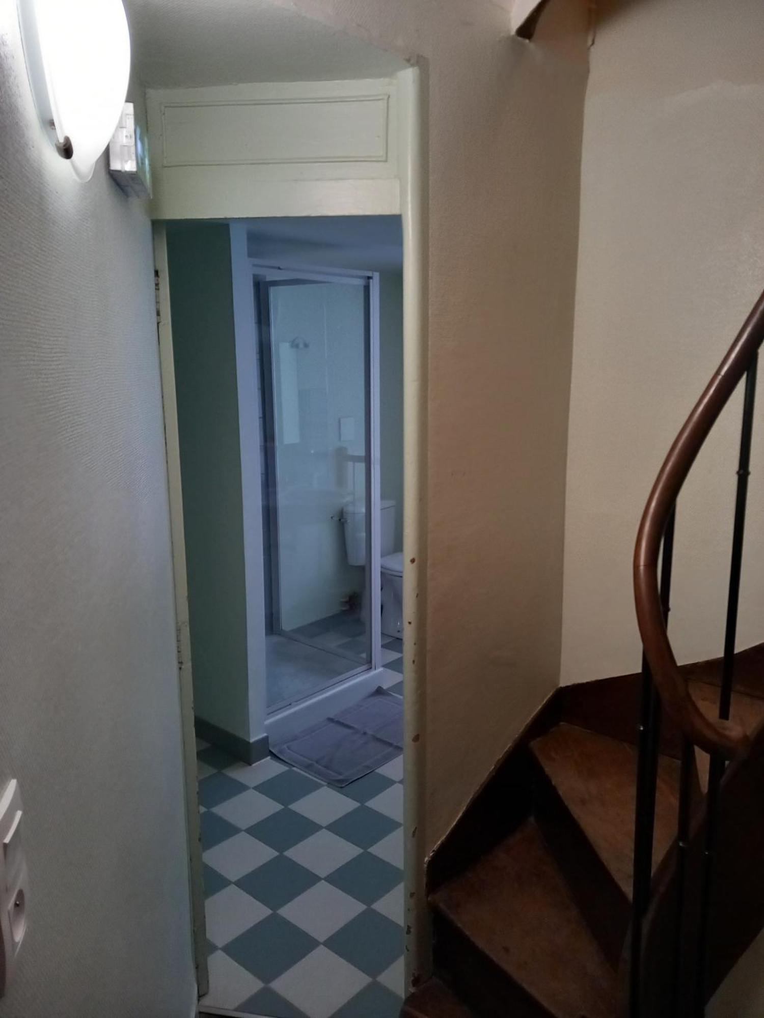 布尔格城堡酒店 Saint-Denis-de-Gastines 外观 照片